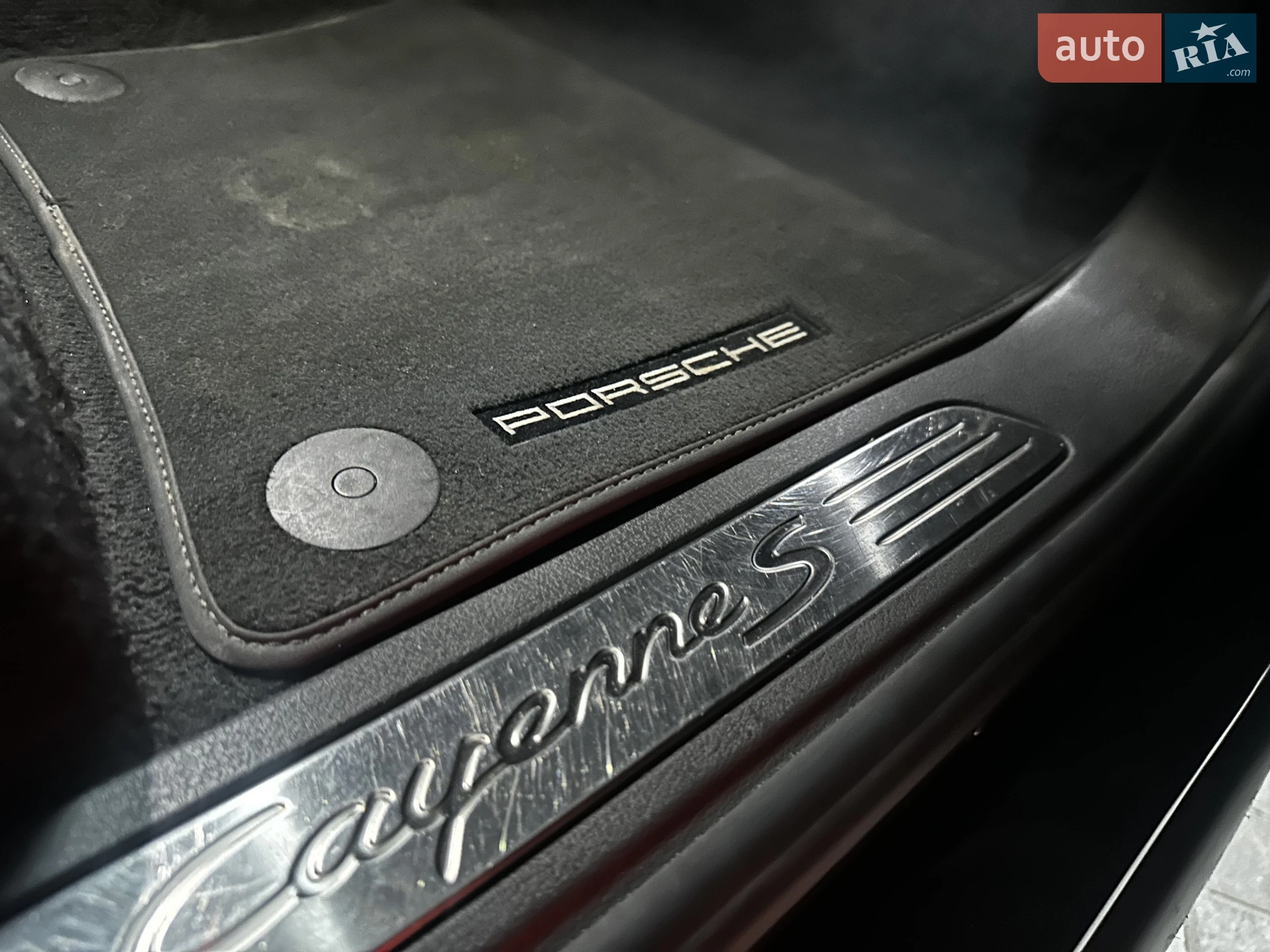 2015 Porsche Cayenne - мініатюра 25