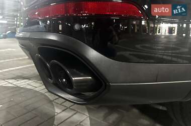 Позашляховик / Кросовер Porsche Cayenne 2015 в 