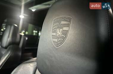 Позашляховик / Кросовер Porsche Cayenne 2015 в 