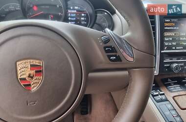 Внедорожник / Кроссовер Porsche Cayenne 2013 в 