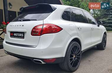 Внедорожник / Кроссовер Porsche Cayenne 2013 в 
