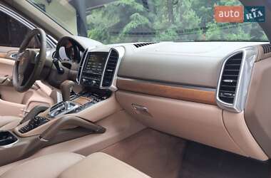 Внедорожник / Кроссовер Porsche Cayenne 2013 в 