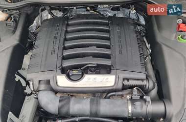 Внедорожник / Кроссовер Porsche Cayenne 2013 в 