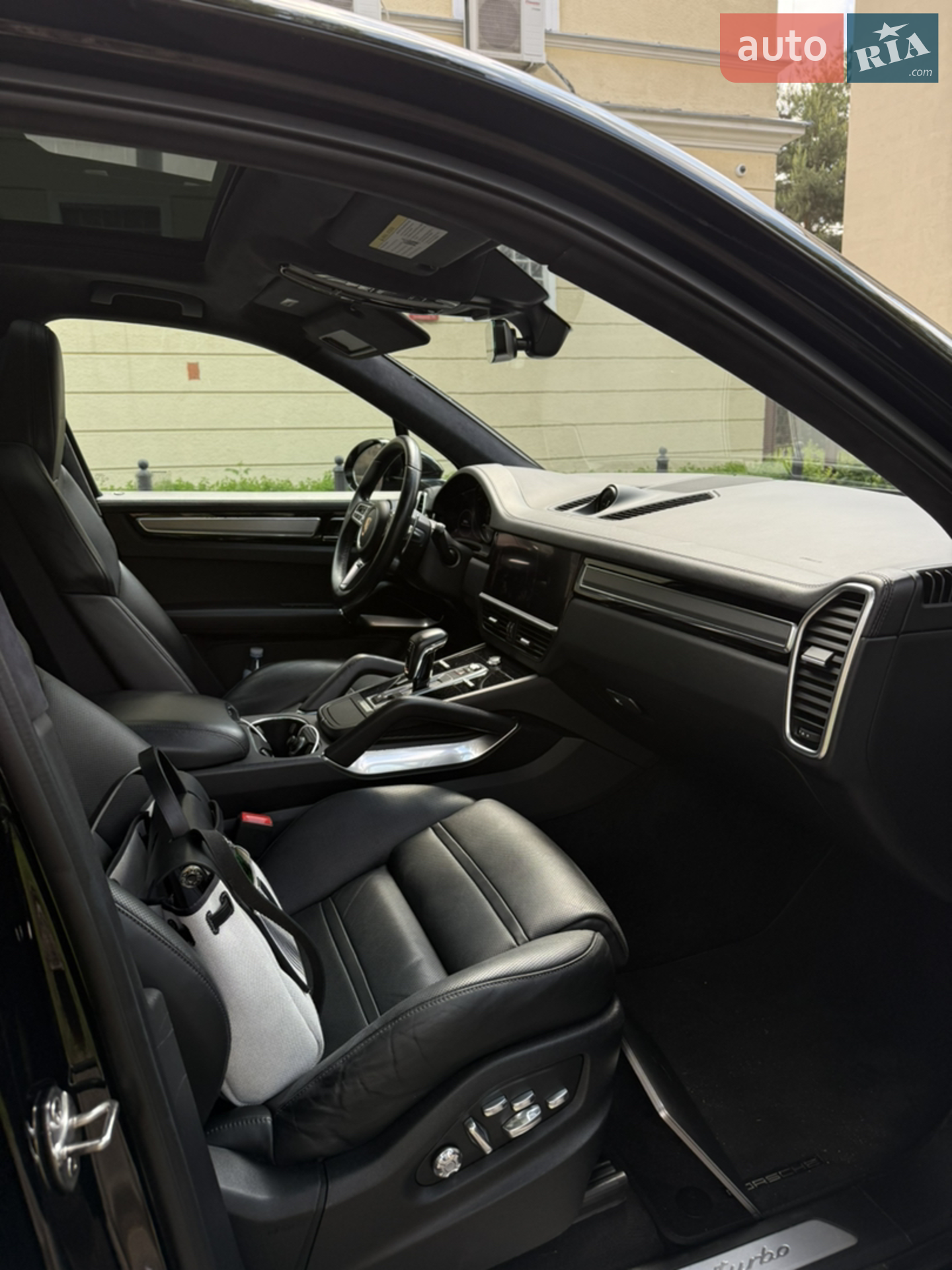 2021 Porsche Cayenne - мініатюра 6
