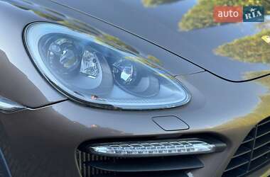 Внедорожник / Кроссовер Porsche Cayenne 2013 в 
