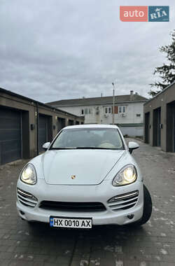 Внедорожник / Кроссовер Porsche Cayenne 2013 в 