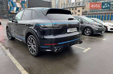 Внедорожник / Кроссовер Porsche Cayenne 2019 в 