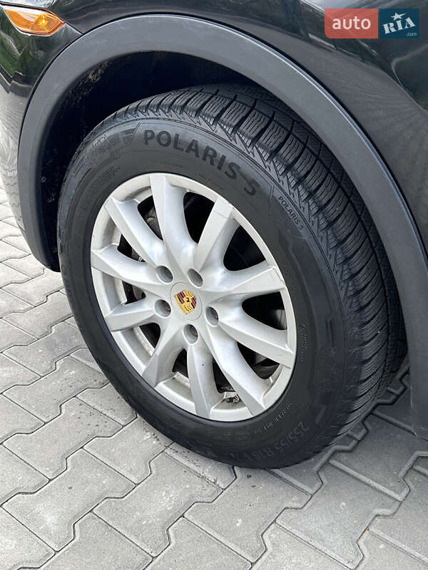 Внедорожник / Кроссовер Porsche Cayenne 2014 в Белогородке