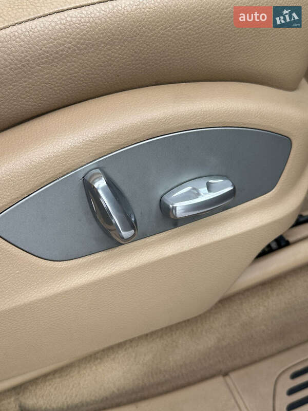 Внедорожник / Кроссовер Porsche Cayenne 2014 в Белогородке