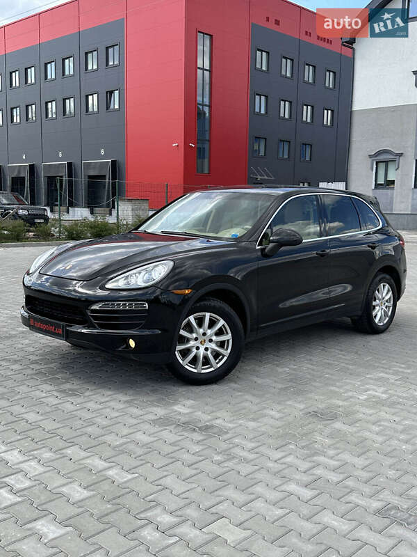 Внедорожник / Кроссовер Porsche Cayenne 2014 в Белогородке