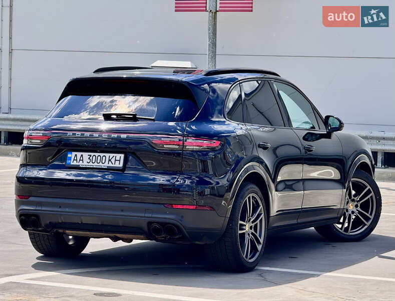 Позашляховик / Кросовер Porsche Cayenne 2017 в Києві