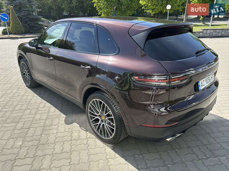 Позашляховик / Кросовер Porsche Cayenne 2020 в Луцьку