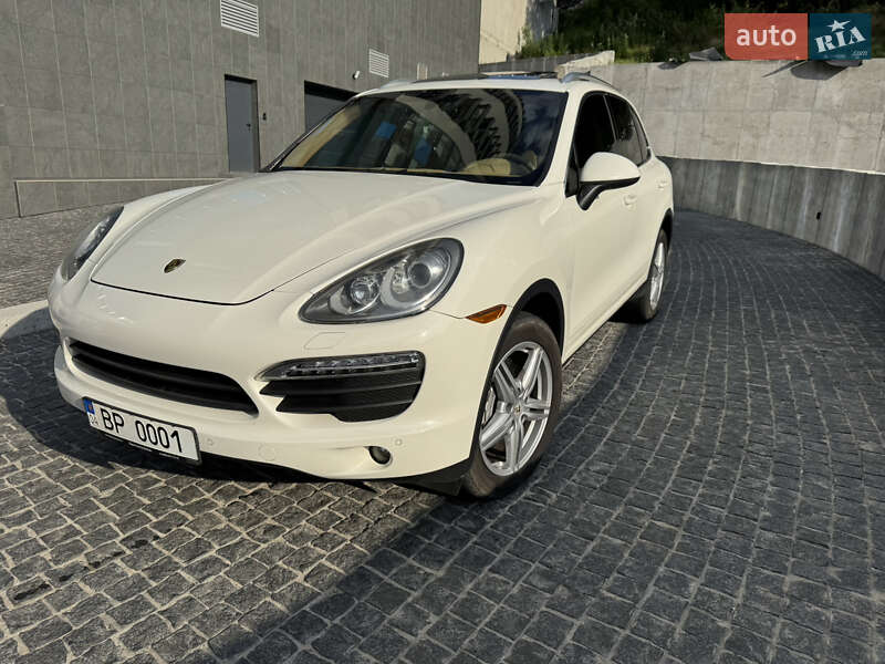 Внедорожник / Кроссовер Porsche Cayenne 2011 в Днепре