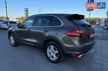 Позашляховик / Кросовер Porsche Cayenne 2014 в 