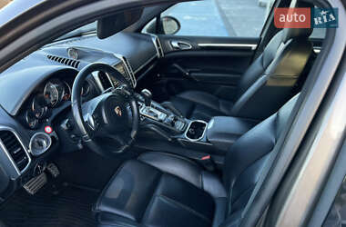 Позашляховик / Кросовер Porsche Cayenne 2014 в 