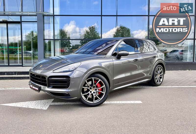 Porsche Cayenne 2022