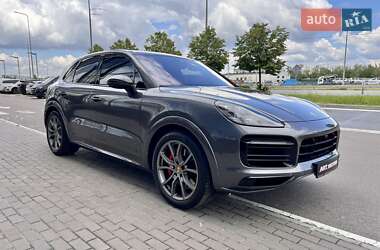 Внедорожник / Кроссовер Porsche Cayenne 2022 в 