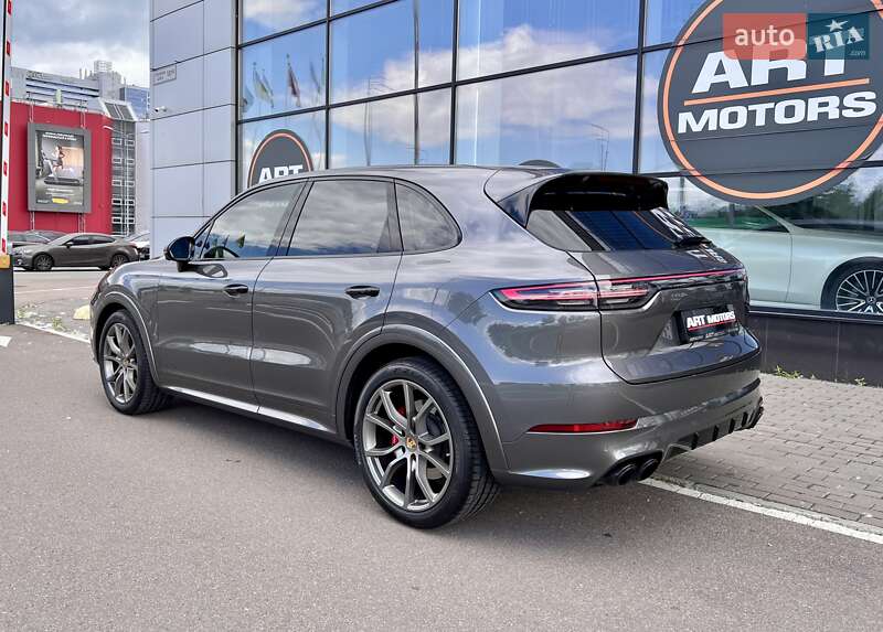 Внедорожник / Кроссовер Porsche Cayenne 2022 в Киеве