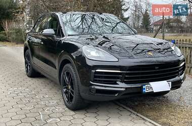 Внедорожник / Кроссовер Porsche Cayenne 2022 в 