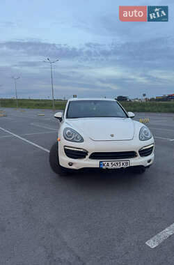 Внедорожник / Кроссовер Porsche Cayenne 2011 в 