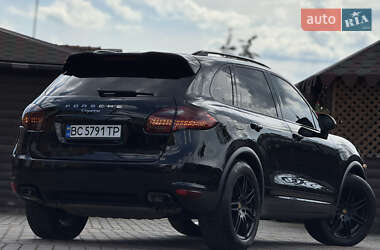 Внедорожник / Кроссовер Porsche Cayenne 2012 в 