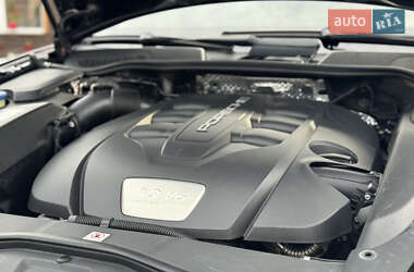 Внедорожник / Кроссовер Porsche Cayenne 2012 в 