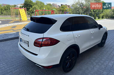 Внедорожник / Кроссовер Porsche Cayenne 2010 в 