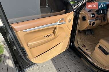Внедорожник / Кроссовер Porsche Cayenne 2005 в 