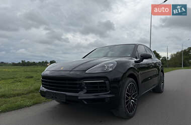 Внедорожник / Кроссовер Porsche Cayenne 2019 в Новояворовске