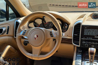 Внедорожник / Кроссовер Porsche Cayenne 2013 в 