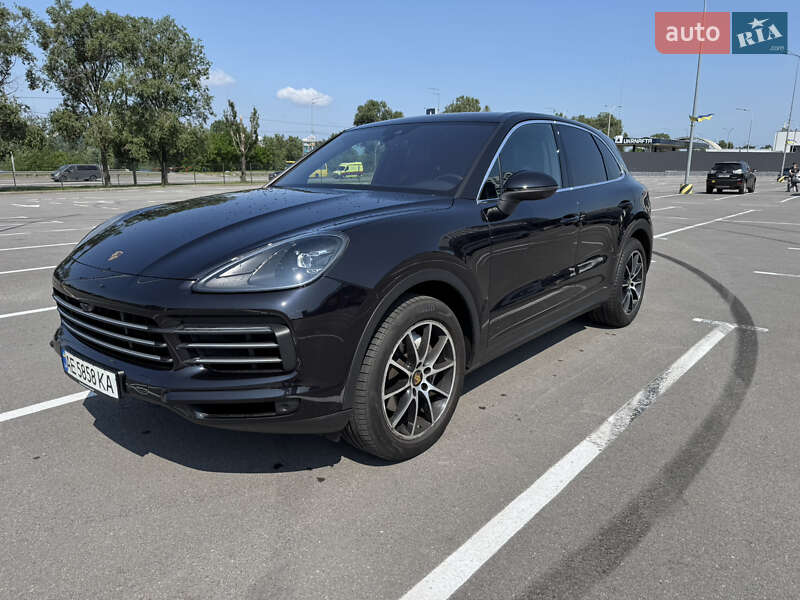 Внедорожник / Кроссовер Porsche Cayenne 2018 в Киеве