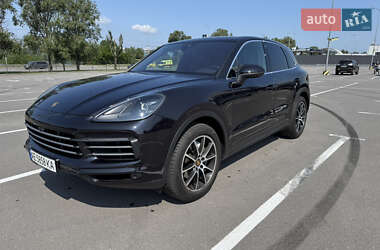Внедорожник / Кроссовер Porsche Cayenne 2018 в 