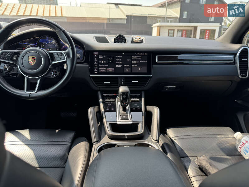 Внедорожник / Кроссовер Porsche Cayenne 2018 в Киеве