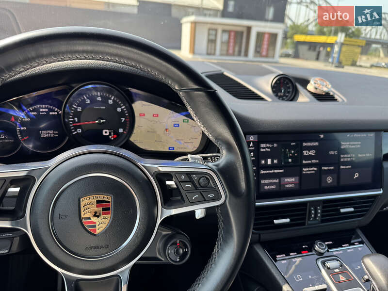 Внедорожник / Кроссовер Porsche Cayenne 2018 в Киеве