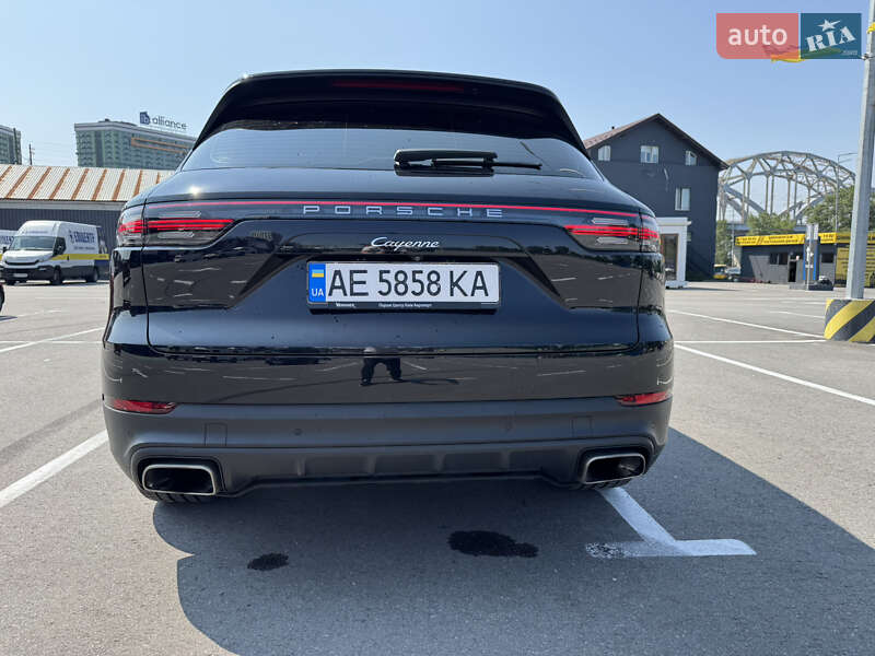 Внедорожник / Кроссовер Porsche Cayenne 2018 в Киеве