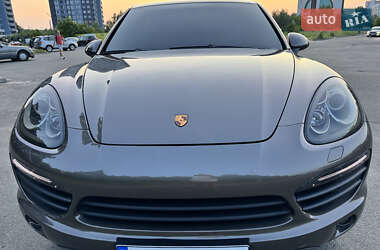 Внедорожник / Кроссовер Porsche Cayenne 2012 в Киеве