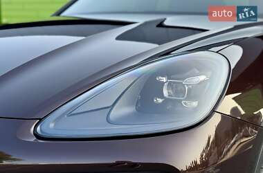 Внедорожник / Кроссовер Porsche Cayenne 2018 в 