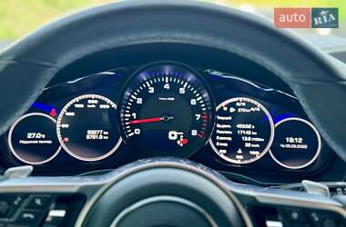 Внедорожник / Кроссовер Porsche Cayenne 2018 в 