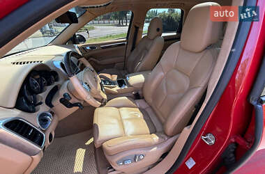 Внедорожник / Кроссовер Porsche Cayenne 2013 в 