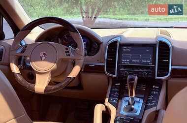 Внедорожник / Кроссовер Porsche Cayenne 2013 в 