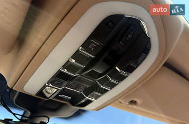 Внедорожник / Кроссовер Porsche Cayenne 2013 в 
