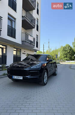 Внедорожник / Кроссовер Porsche Cayenne 2019 в 