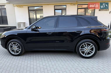 Внедорожник / Кроссовер Porsche Cayenne 2019 в 