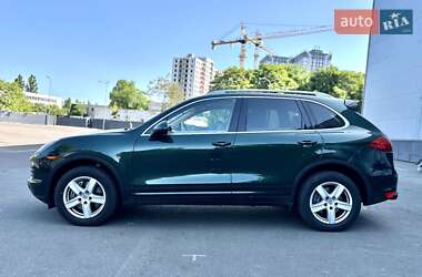 Внедорожник / Кроссовер Porsche Cayenne 2012 в 