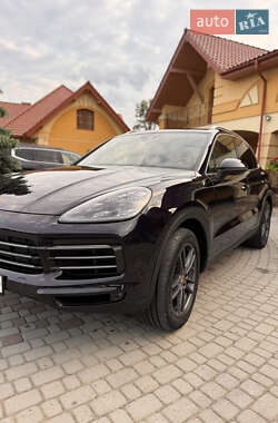 Внедорожник / Кроссовер Porsche Cayenne 2020 в 
