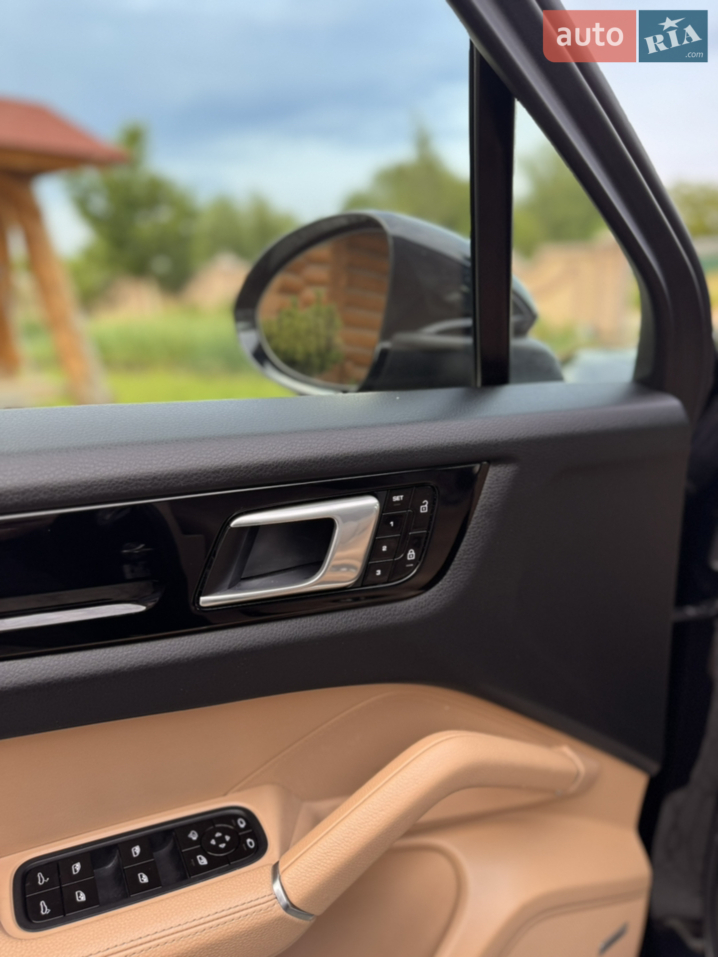 2020 Porsche Cayenne - мініатюра 24