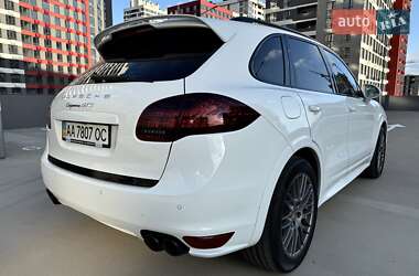 Внедорожник / Кроссовер Porsche Cayenne 2013 в 