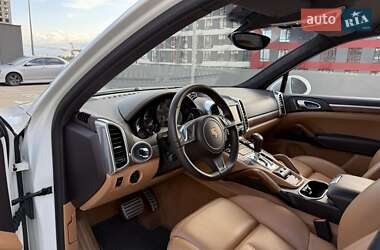 Внедорожник / Кроссовер Porsche Cayenne 2013 в 
