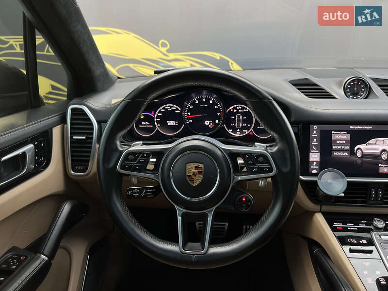 Внедорожник / Кроссовер Porsche Cayenne 2018 в Киеве