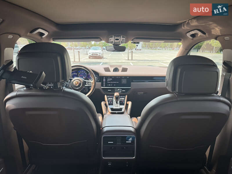 Позашляховик / Кросовер Porsche Cayenne 2019 в Києві